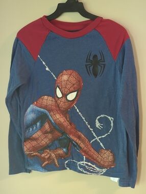 ⭐️ 5/ $25 Disney Spider-Man Long Sleeve Tee 10/12